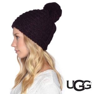 UGG Yarn Pom Hat Beanie in Port NWT